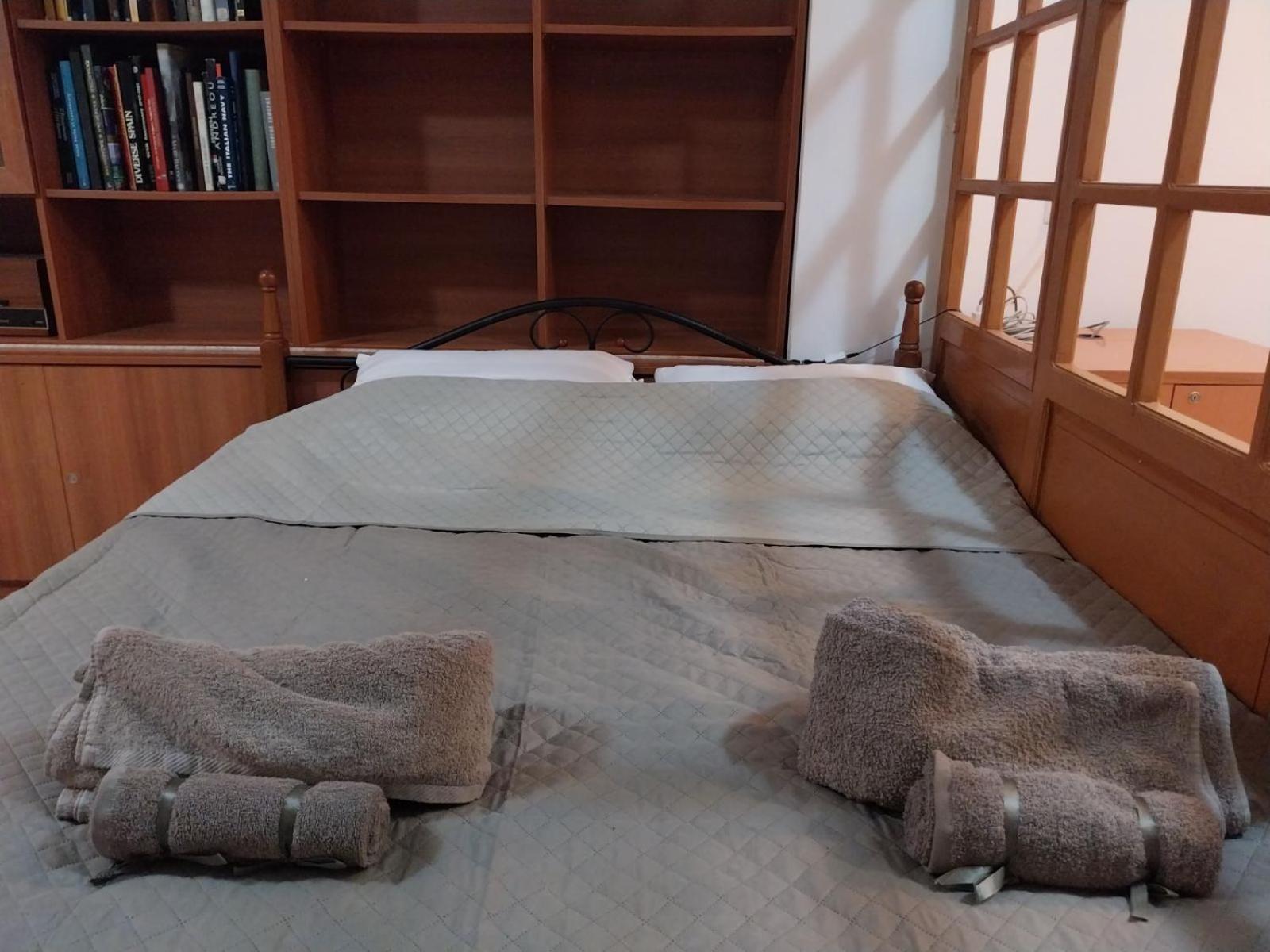הרקליון Bibliotheque Vintage Studio & Easy Garden מראה חיצוני תמונה